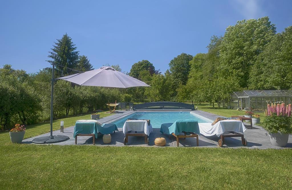 Bed and Breakfast Le Logis Du Regisseur Charny-Oree-de-Puisaye Exterior foto